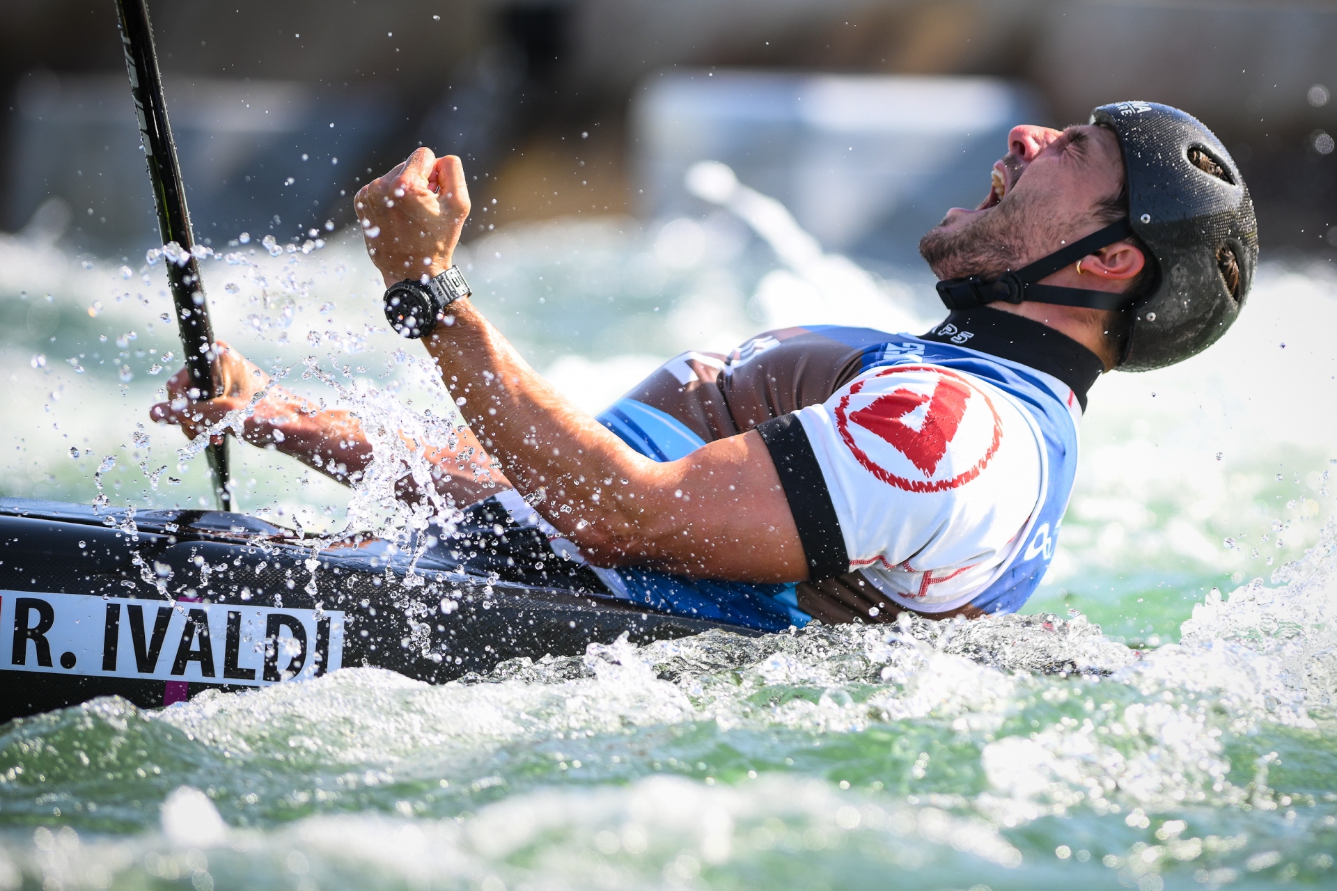 Fox completes almost perfect season while Ivaldi takes second gold