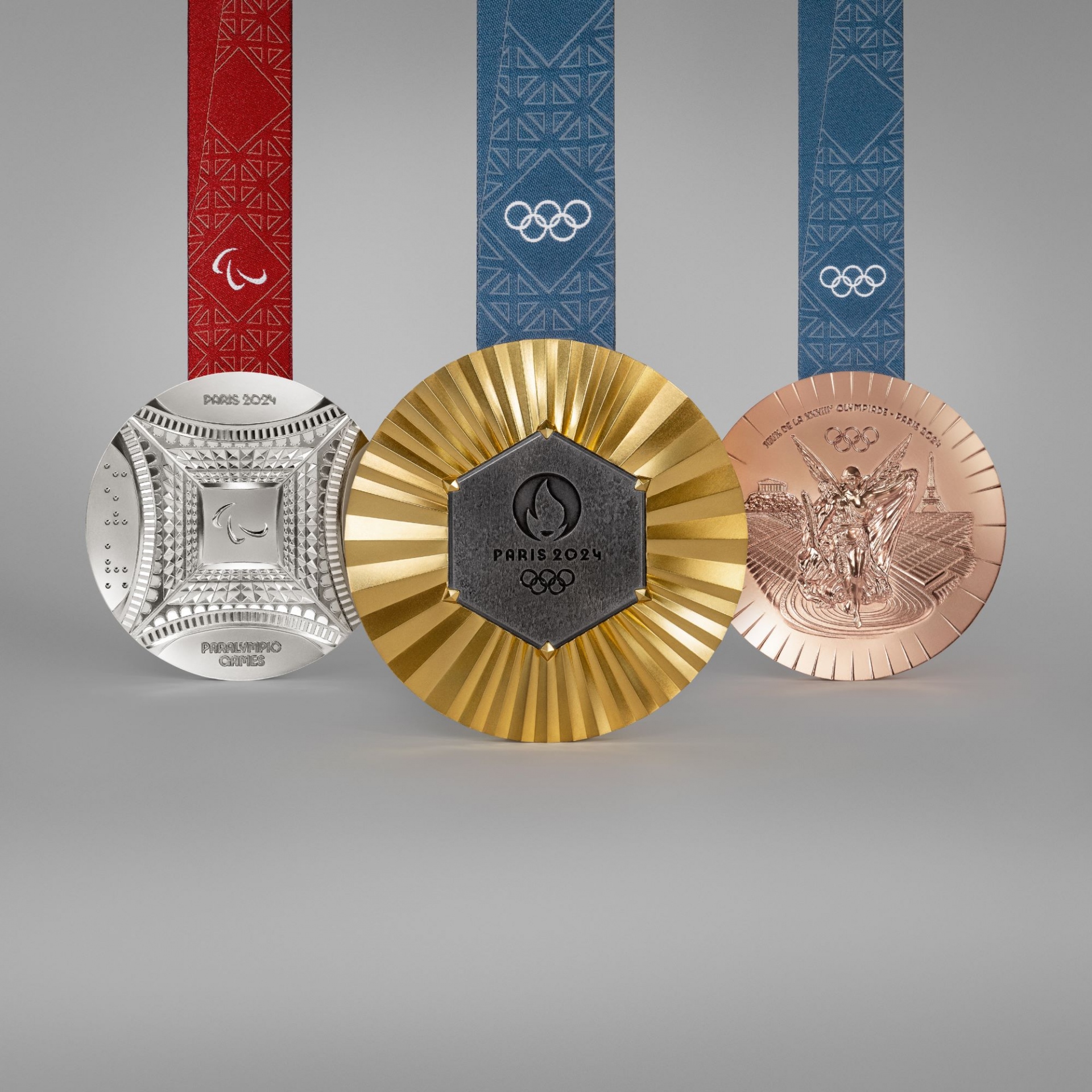 Medals containing Eiffel Tower pieces unveiled for Paris 2024 ICF