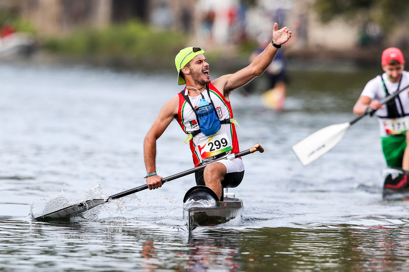 Medals shared on dramatic second day at canoe marathon world titles