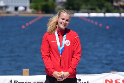 Lowry claims gold on home waters isabel lowry halifax
