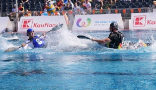 centre sprint ball in air france germany men icf canoe polo world games 2017