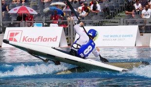 france men on upside down boat icf canoe polo world games 2017