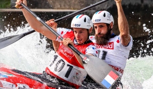 gauthier klauss matthieu pecheicf canoe slalom world cup 2 augsburg germany 2017 003