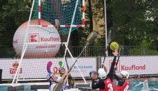 poland women shooting against france icf canoe polo world games 2017