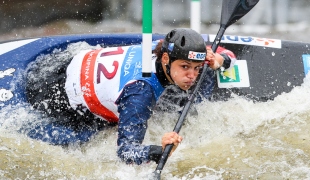 2019 ICF Canoe Slalom World Cup 5 Prague Lucie BAUDU