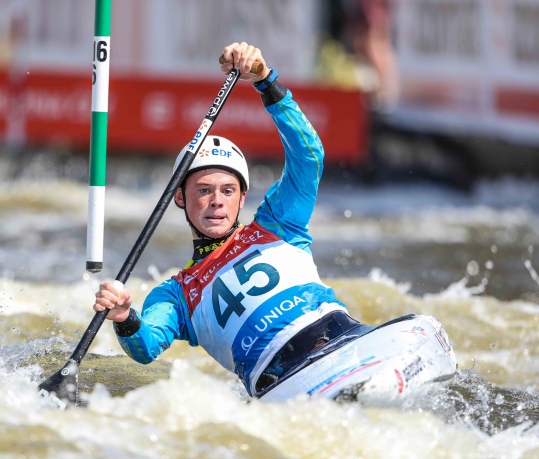 2022 ICF CANOE SLALOM WORLD CUP PRAGUE Mewen Debliquy