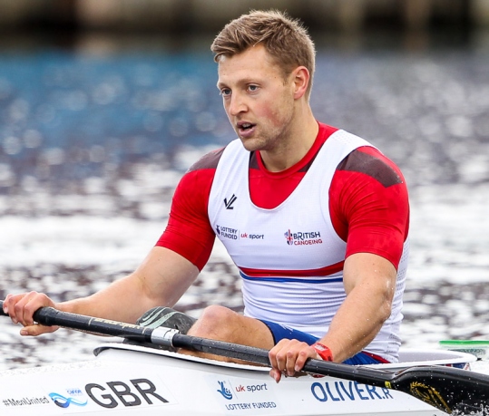 Robert Oliver (GBR) Robert Oliver (GBR)