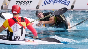 germany men falling rolling possession against spain icf canoe polo world games 2017