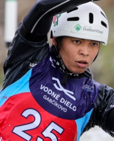 Aki YAZAWA