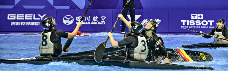 The German women's team dominated New Zealand in the final