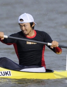 Japan paddler Yasuhiro Suzuki