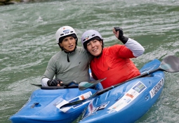 Spaniards dominated the kayak cross in Pau
