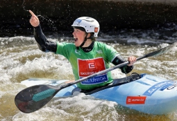 Tereza Kneblova Prague 2025 Czechia kayak cross