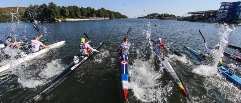 Canoe marathon start men K1 Pitesti