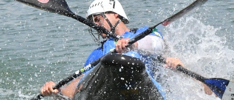 Canoe polo action