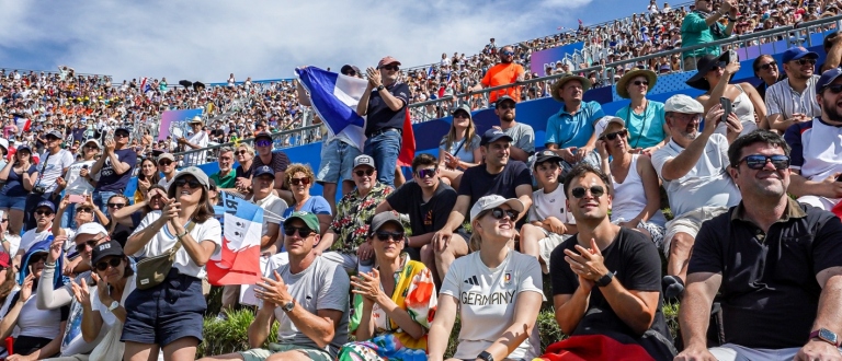 Fans canoe kayak slalom paris 2024 olympics spectators