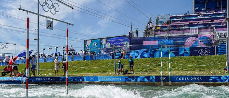 Gate touch canoe kayak slalom Olympic Games Paris 2024