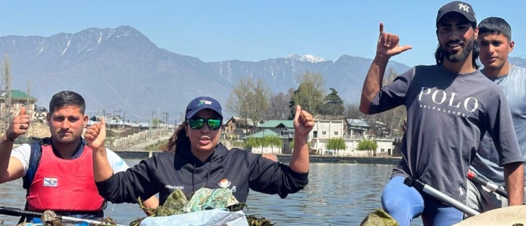 India’s Bilquis Mir led the clean-up of Pokhribal Lake in Srinagar