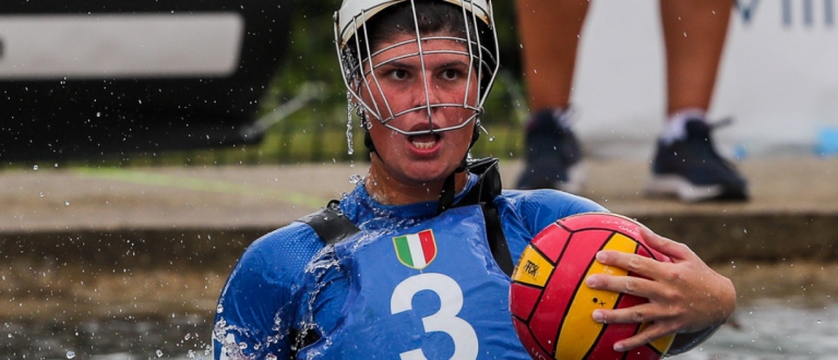 Italy U21 women canoe polo St-Omer 2022