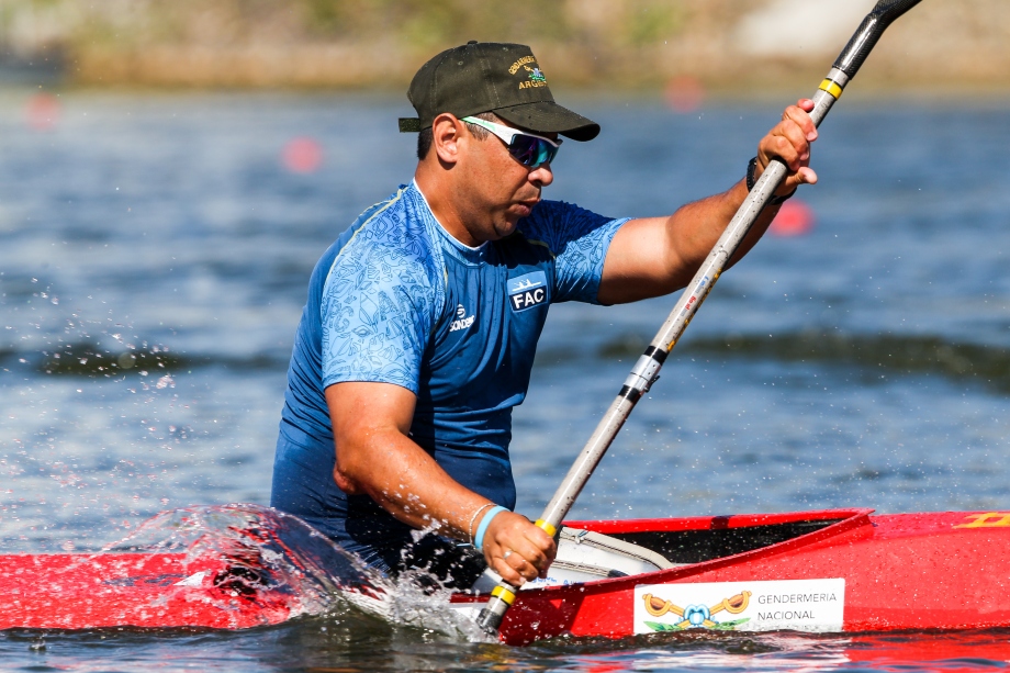 Argentina Ariel Atamañuk paracanoe