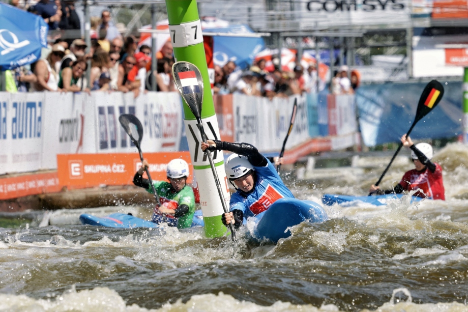 Camille Prigent Prague 2025 kayak cross France