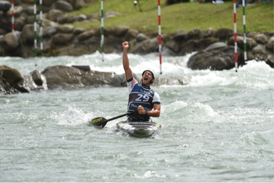 Pau canoe