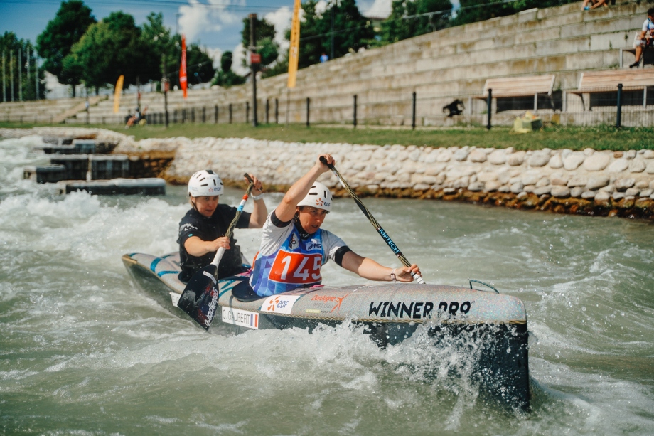 Clare Gaubert and Elsa Gaubert starred for France in Bratislava Clare Gaubert and Elsa Gaubert Bratislava 2026 wildwater canoeing France