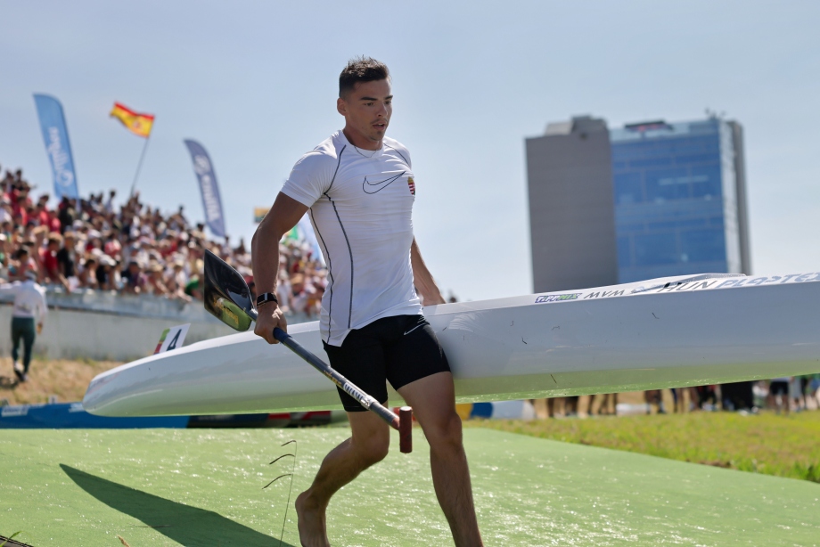 David Uhrin mixed relay Hungary Montemor 2025 canoe sprint