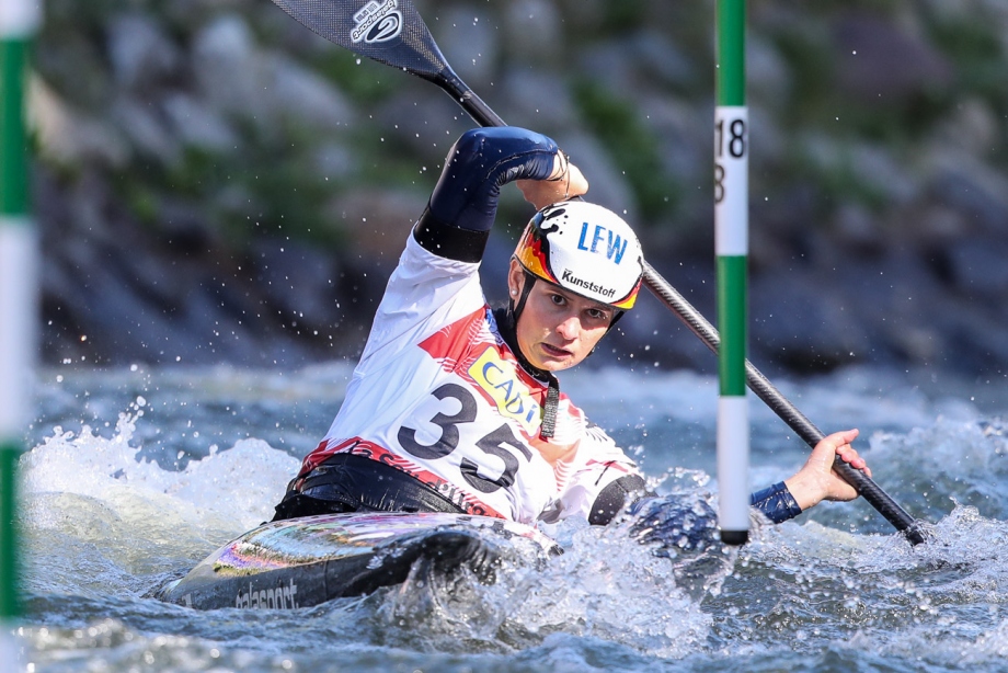 Germany <a href='/webservice/athleteprofile/51837' data-id='51837' target='_blank' class='athlete-link'>Elena Apel</a> La Seu world championships 2019