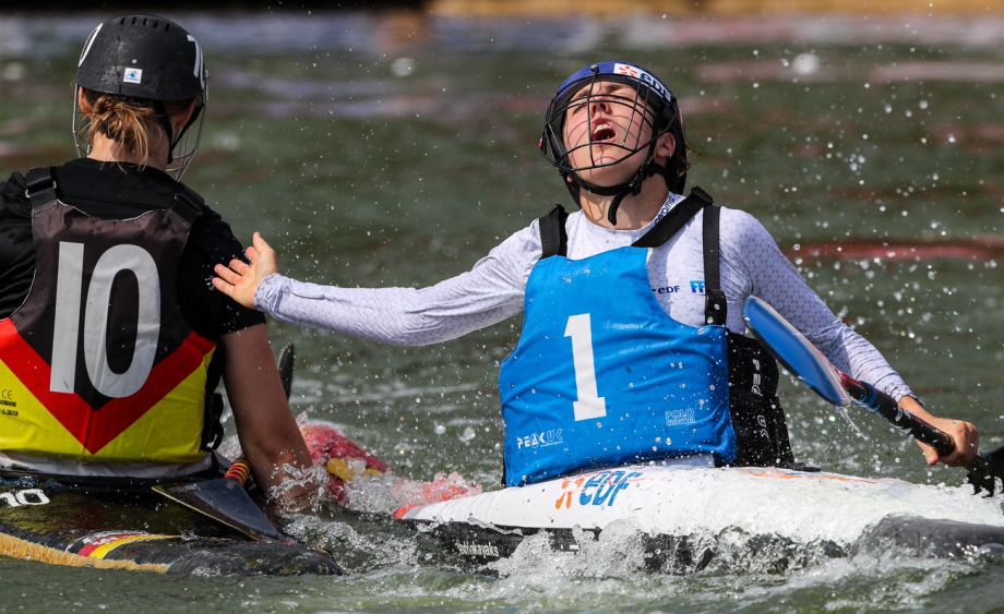 France Germany canoe polo women St Omer 2022