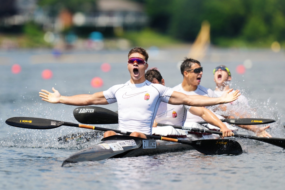 Hungarian quad power to gold in Halifax Hungarian K4 Team Halifax