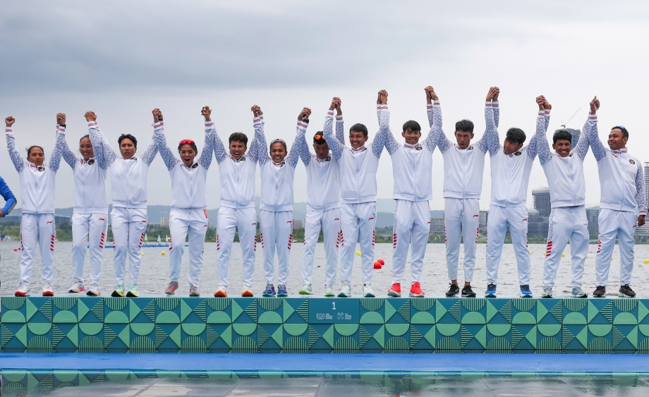 Indonesia topped the Dragon Boat medals table Indonesia topped the Dragon Boat medals table