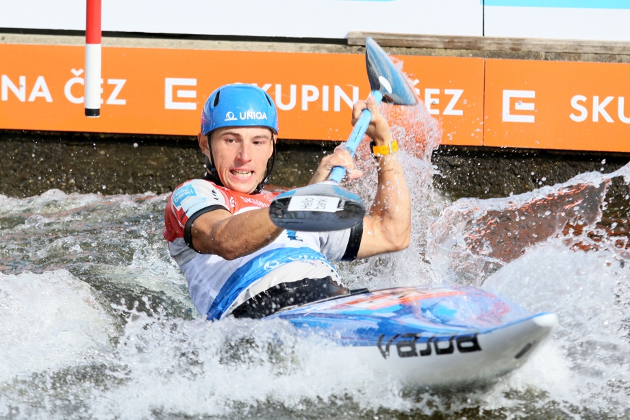 Czech <a href='/webservice/athleteprofile/35033' data-id='35033' target='_blank' class='athlete-link'>Jiri Prskavec</a> European K1 champion Prague 2020