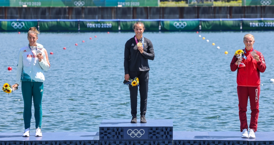 New Zealand Lisa Carrington podium