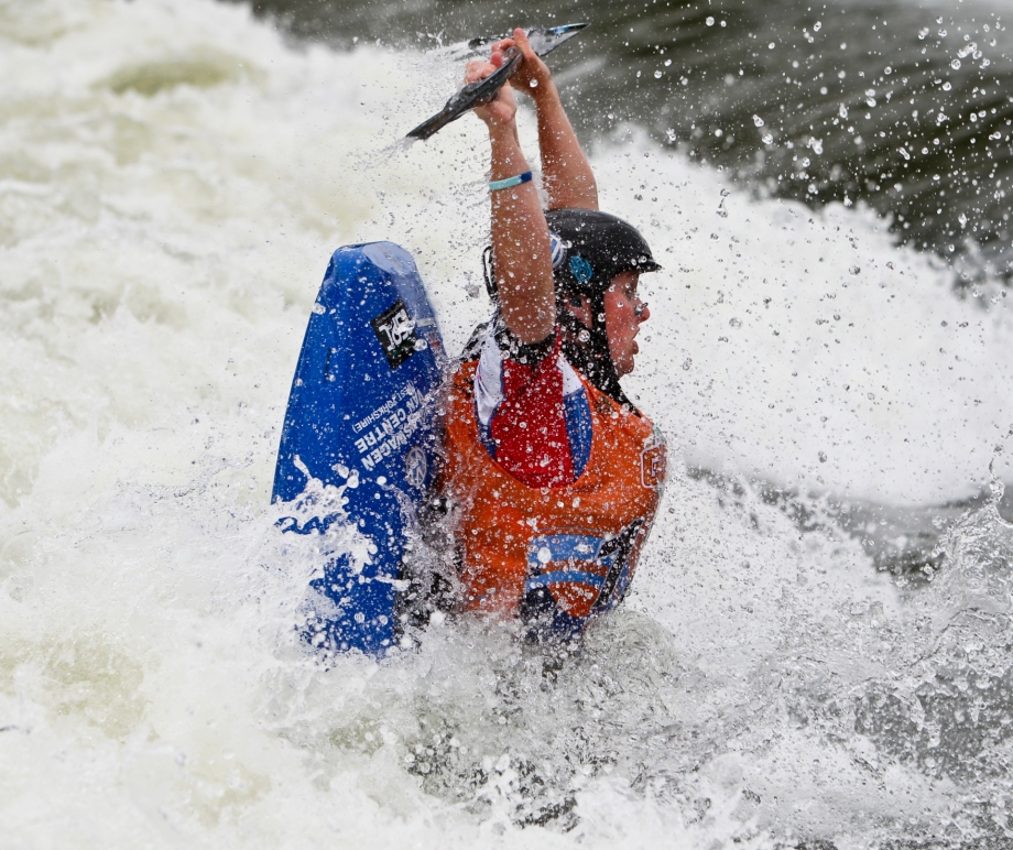 Claire O'Hara freestyle kayak Great Britain