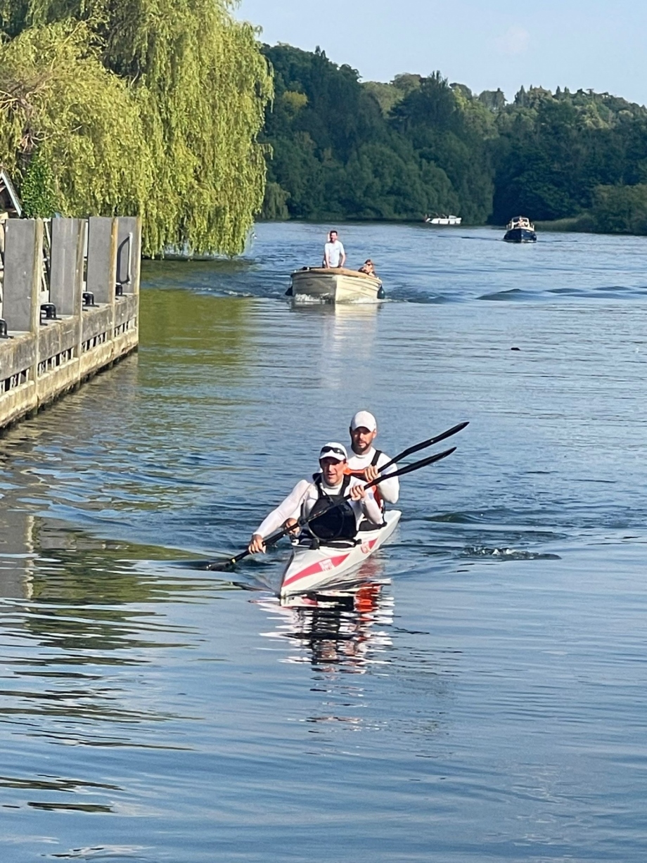 Sebastian Cuattrin Sebastian Szubski Thames Guniness World Record 