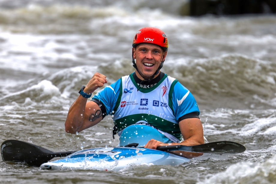 Joe Clarke 2024 krakow men k1 kayak slalom