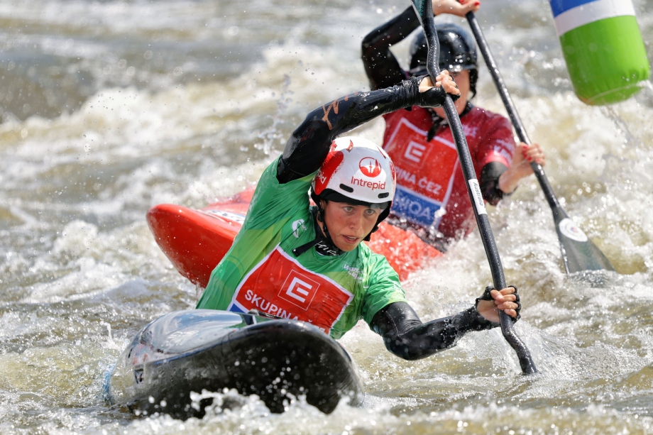 Noemie Fox Australia kayak cross Prague 2025