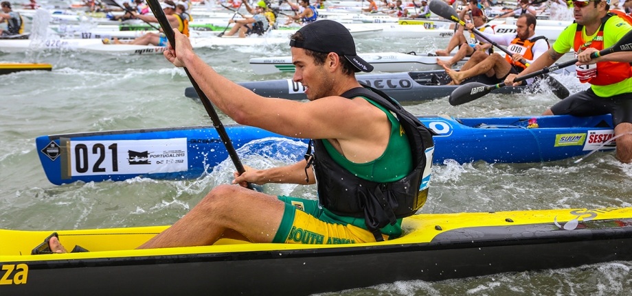 Difference Between Canoe and Kayak - Olympic Sports