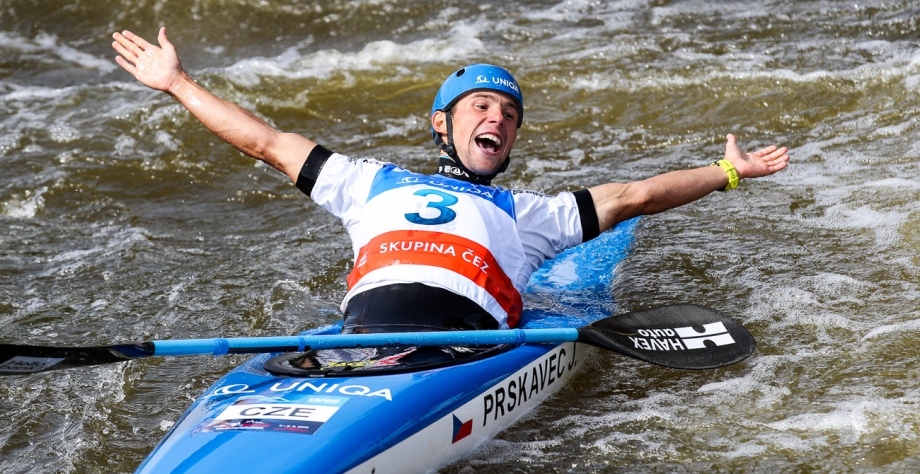 Czech <a href='/webservice/athleteprofile/35033' data-id='35033' target='_blank' class='athlete-link'>Jiri Prskavec</a> men's K1 Prague world cup 2019