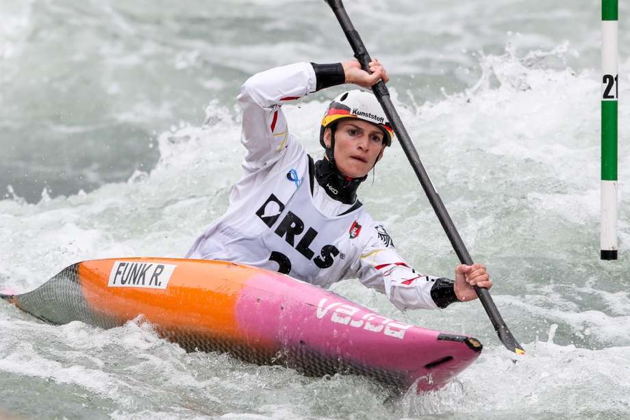 Germany <a href='/webservice/athleteprofile/35122' data-id='35122' target='_blank' class='athlete-link'>Ricarda Funk</a> Tacen 2018