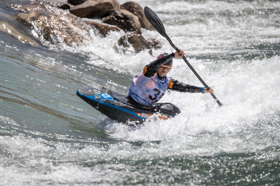 <a href='/webservice/athleteprofile/60119' data-id='60119' target='_blank' class='athlete-link'>Sage Donnelly</a> freestyle kayak san juan argentina