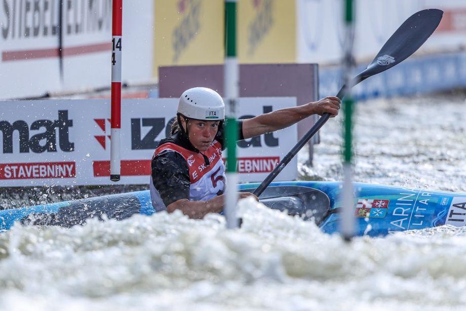 2022 ICF CANOE SLALOM WORLD CUP PRAGUE Stefanie Horn