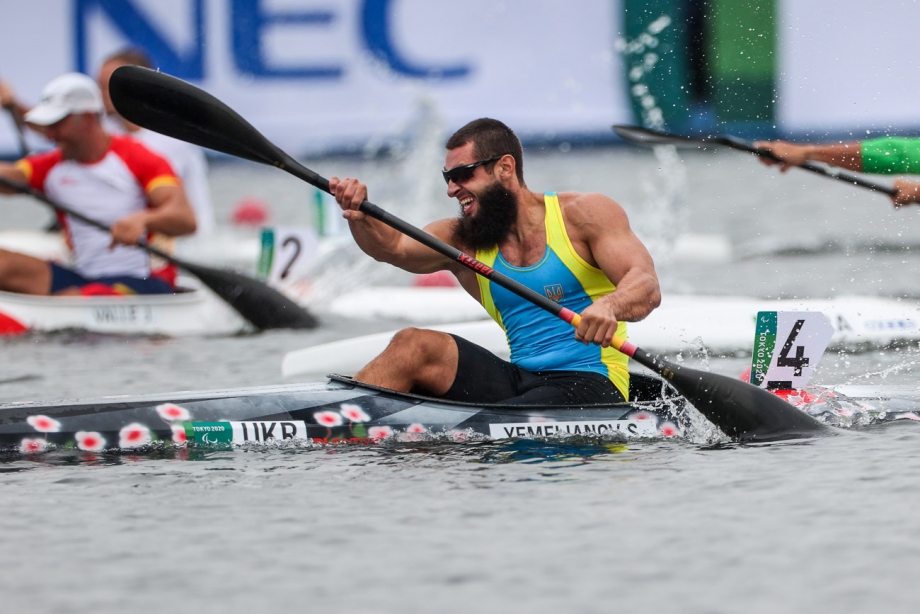 Ukraine Serhii Yemelianov paracanoe Tokyo Paralympics 2021